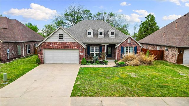 3802 SW Staverton Drive, Bentonville, AR 72713