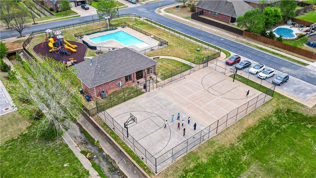 3802 SW Staverton Drive, Bentonville, AR 72713