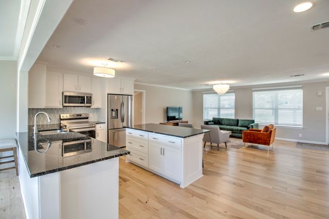 1511 Keyes Lane, Cross Roads, TX 76227