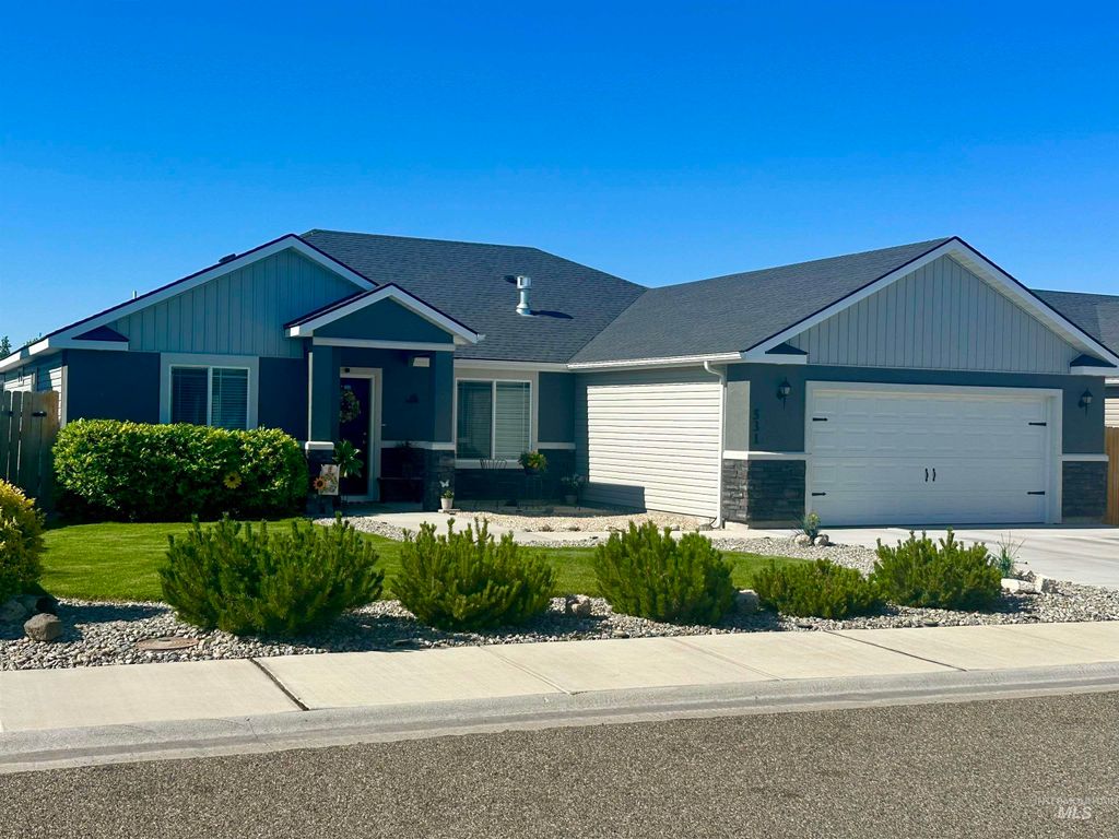 531 22nd Ave E, Jerome, ID 83338
