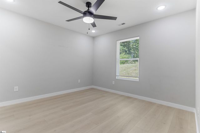 561 Bee Street, Spartanburg, SC 29301