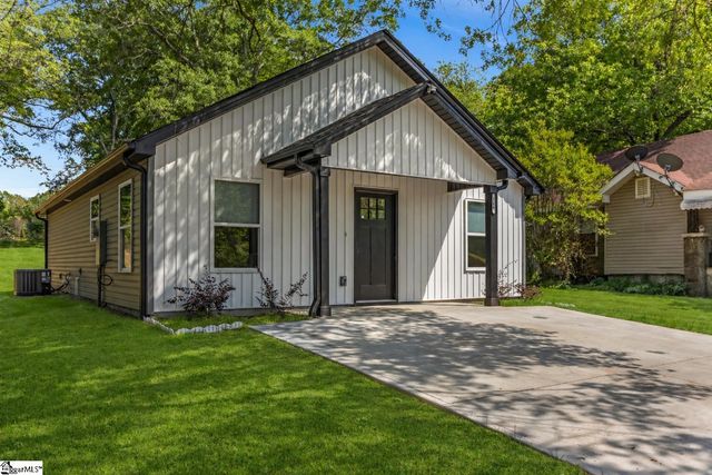561 Bee Street, Spartanburg, SC 29301