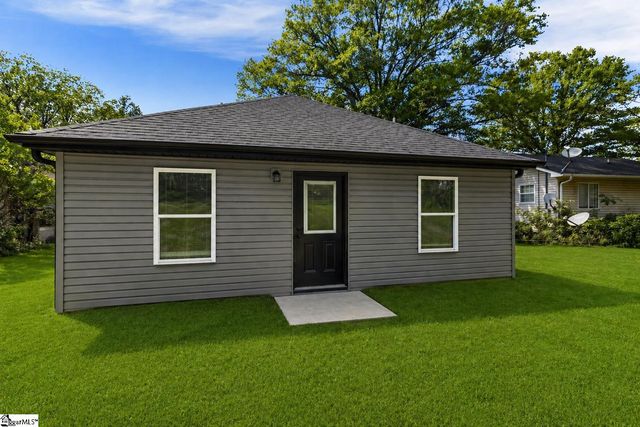 561 Bee Street, Spartanburg, SC 29301