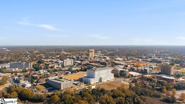 561 Bee Street, Spartanburg, SC 29301