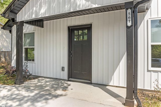561 Bee Street, Spartanburg, SC 29301