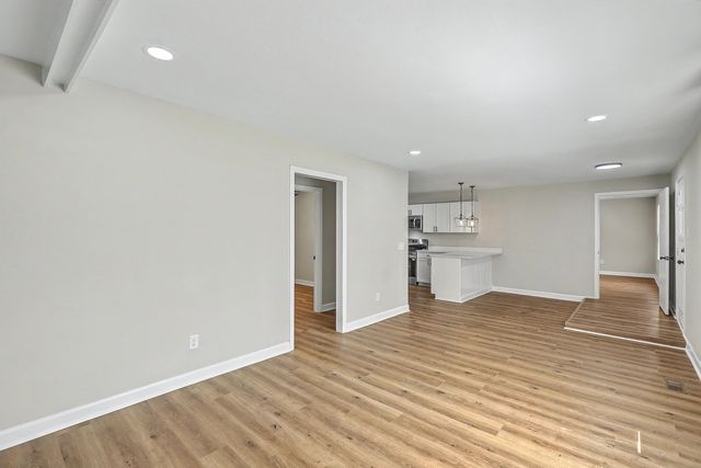 7620 Winchester Street, North Charleston, SC 29420