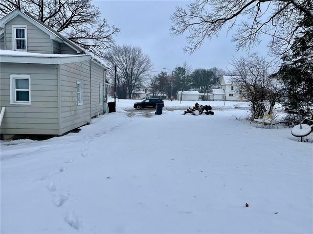 1109 3rd Street, Menomonie, WI 54751