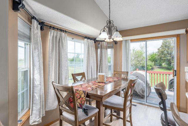 729 S Bedford Cir, Wichita, KS 67207