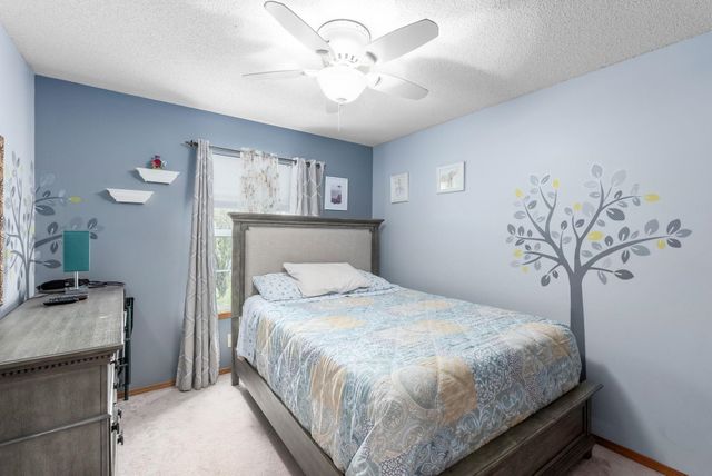 729 S Bedford Cir, Wichita, KS 67207