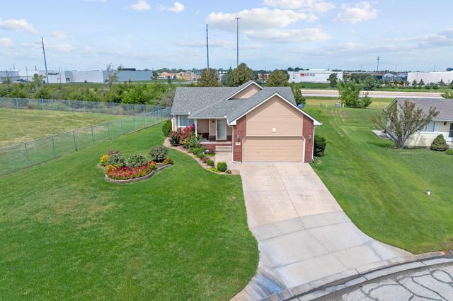 729 S Bedford Cir, Wichita, KS 67207