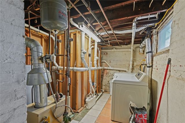 67 Armington Street, Cranston, RI 02905