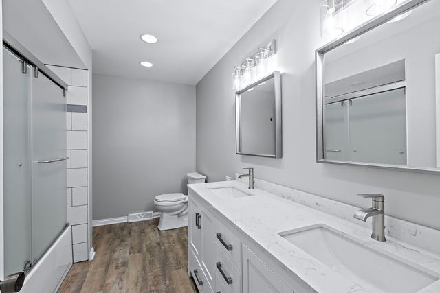 330 S Barrington Road, Barrington, IL 60010