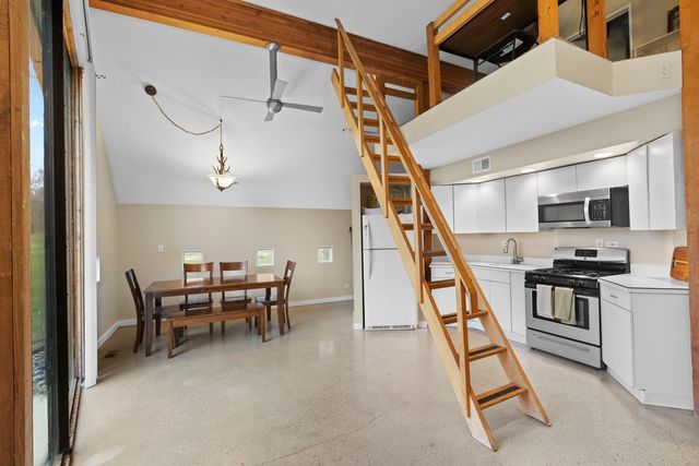 330 S Barrington Road, Barrington, IL 60010