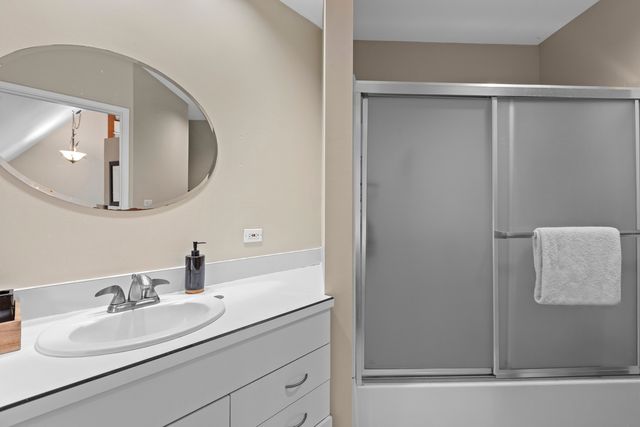 330 S Barrington Road, Barrington, IL 60010