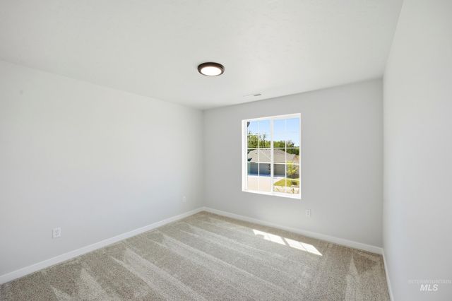 504 Waverly Ave, Middleton, ID 83644