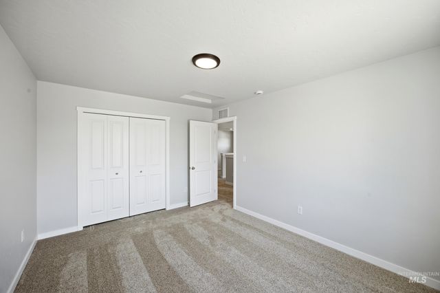 504 Waverly Ave, Middleton, ID 83644