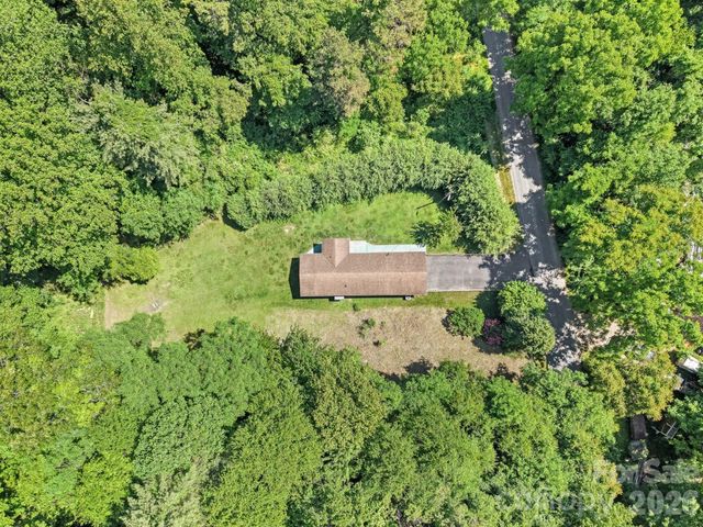 270 Slim Dillard Road, Sylva, NC 28779