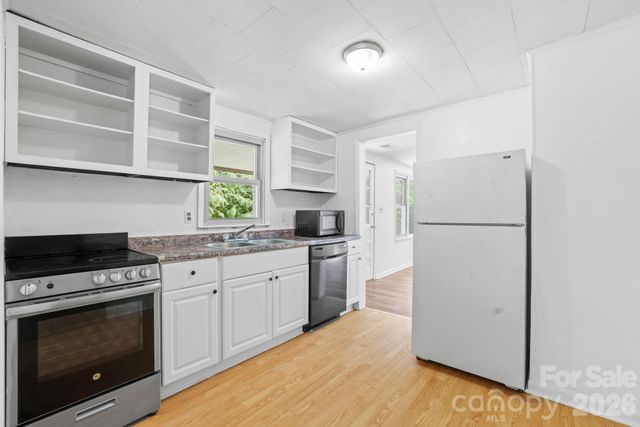 270 Slim Dillard Road, Sylva, NC 28779