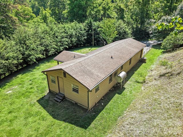 270 Slim Dillard Road, Sylva, NC 28779