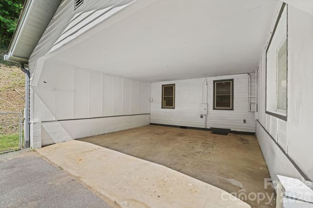 270 Slim Dillard Road, Sylva, NC 28779