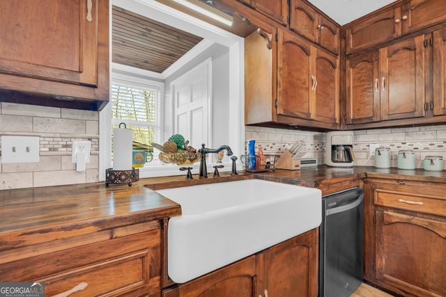 1266 Habersham Mills Road, Demorest, GA 30535