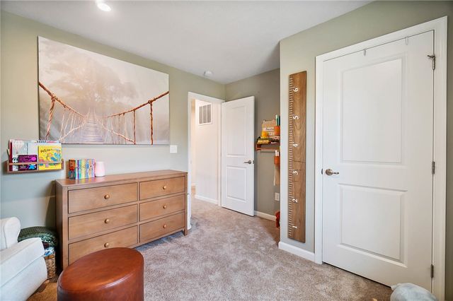 9586 Crooked Creek Drive, Centerville, OH 45458