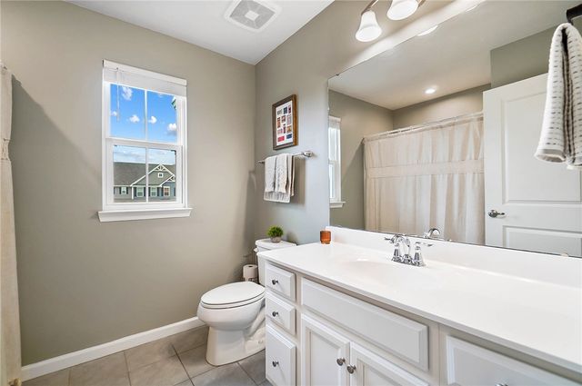 9586 Crooked Creek Drive, Centerville, OH 45458