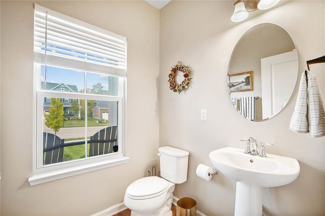 9586 Crooked Creek Drive, Centerville, OH 45458