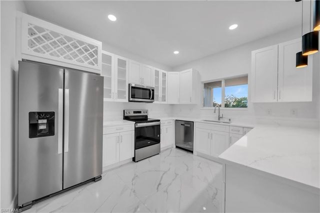 128 Bell BLVD S, Lehigh Acres, FL 33974