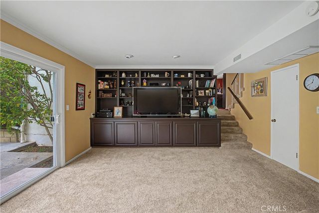 22671 Town Crier, Calabasas, CA 91302