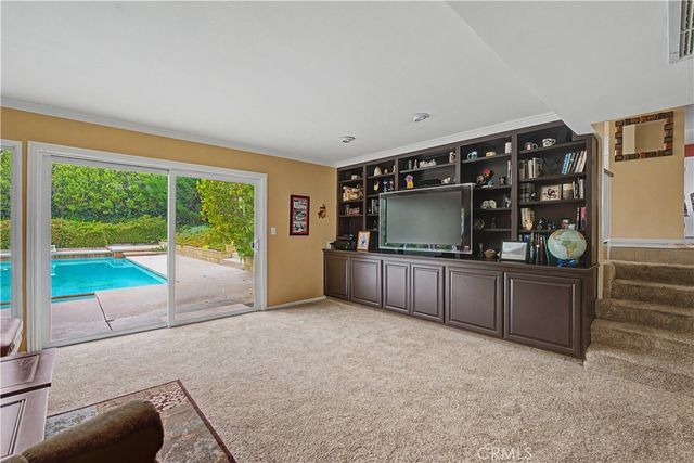 22671 Town Crier, Calabasas, CA 91302