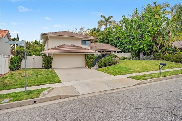22671 Town Crier, Calabasas, CA 91302