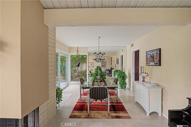 22671 Town Crier, Calabasas, CA 91302