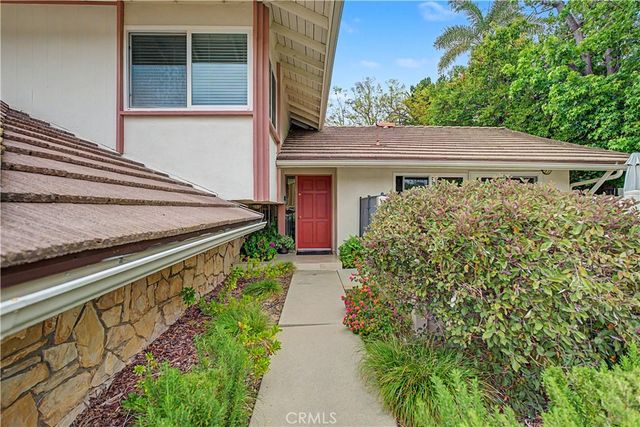 22671 Town Crier, Calabasas, CA 91302