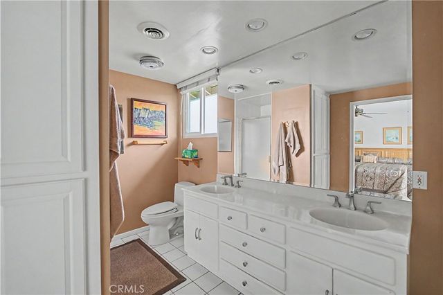 22671 Town Crier, Calabasas, CA 91302