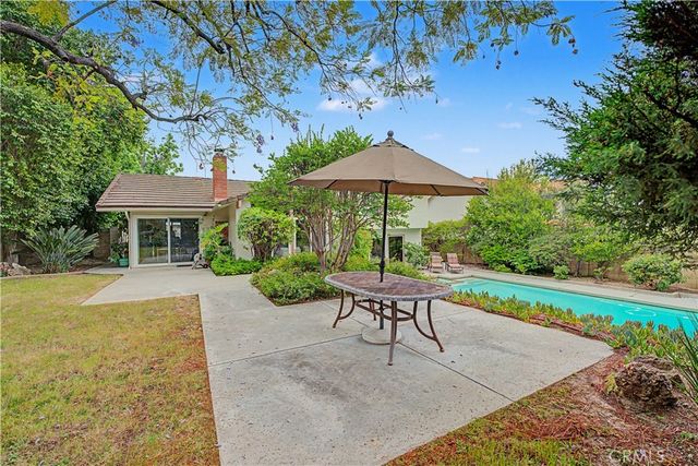 22671 Town Crier, Calabasas, CA 91302