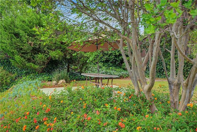 22671 Town Crier, Calabasas, CA 91302
