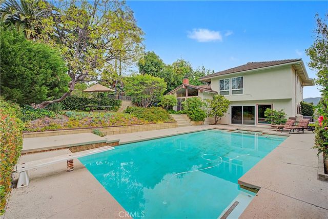 22671 Town Crier, Calabasas, CA 91302