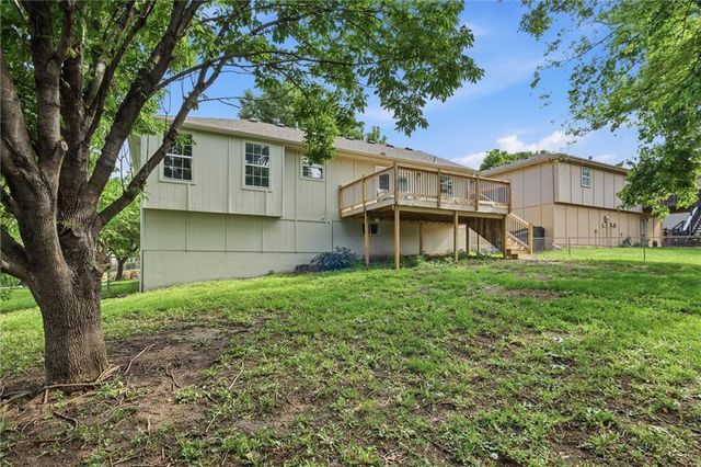 1611 STASI Avenue, Raymore, MO 64083