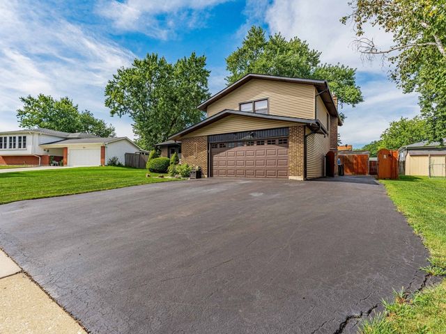349 Knight Court, Bolingbrook, IL 60440