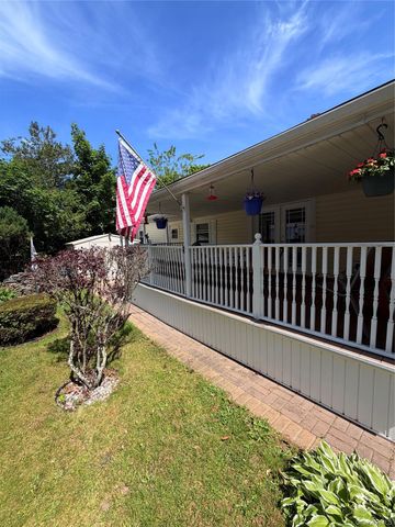 658 Sound Avenue E-10, Calverton, NY 11933