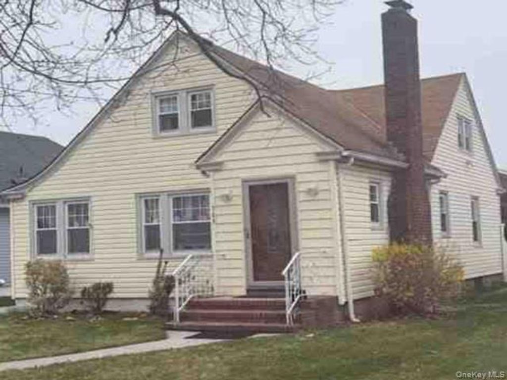 769 Grand Terrace Avenue, North Baldwin, NY 11510