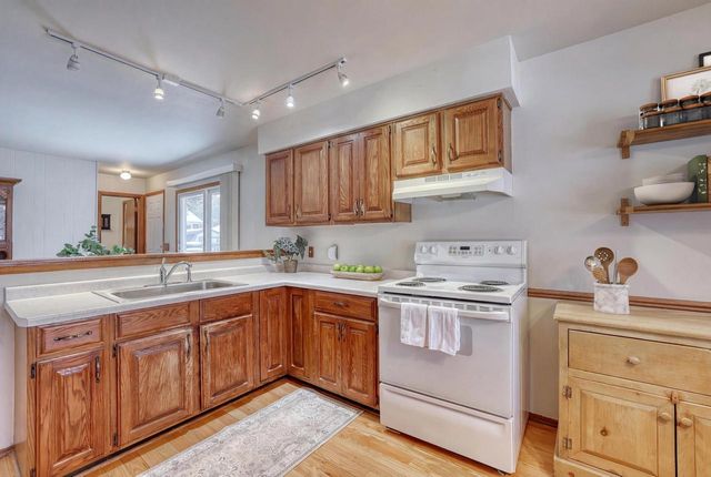 244 Willow COURT, Hartland, WI 53029