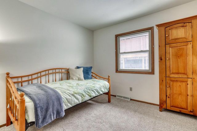 244 Willow COURT, Hartland, WI 53029