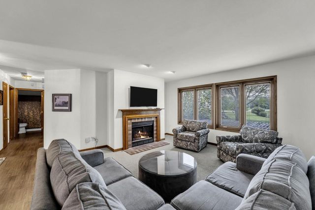6615 Chesapeake ROAD, Racine, WI 53406