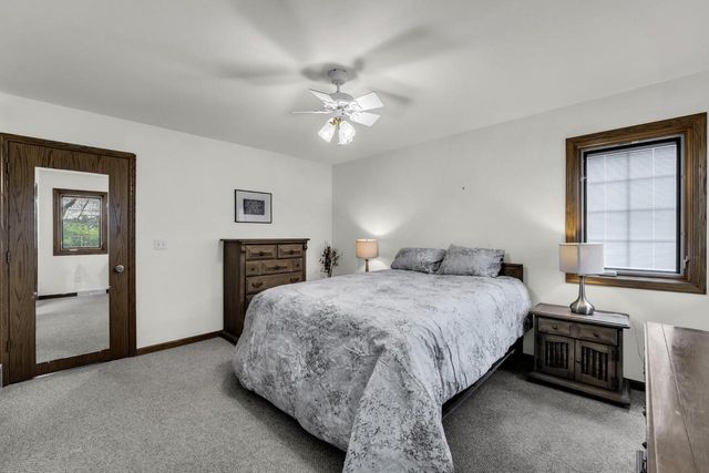 6615 Chesapeake ROAD, Racine, WI 53406