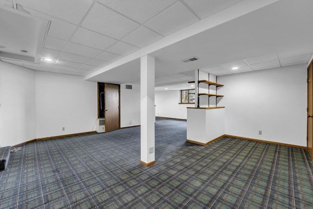 6615 Chesapeake ROAD, Racine, WI 53406