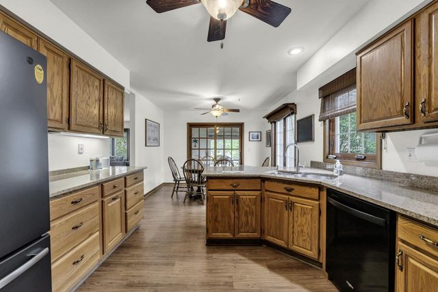6615 Chesapeake ROAD, Racine, WI 53406