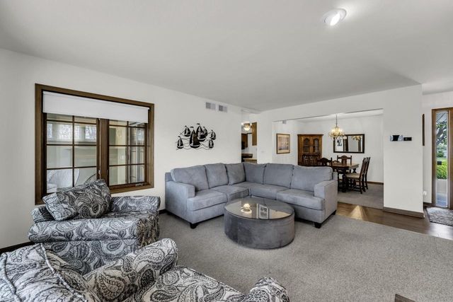 6615 Chesapeake ROAD, Racine, WI 53406