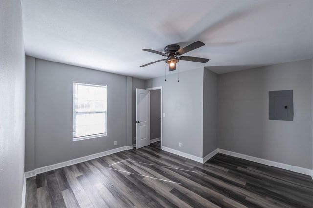 715 35th Street, Galveston, TX 77550